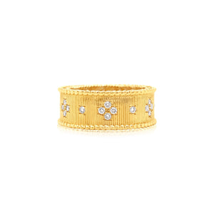 Diamond Clovers Eternity Ring